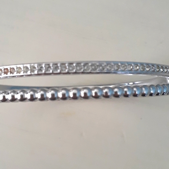 Swarovski silver & crystal hinged bangle bracelet 🍂 - Picture 6 of 9